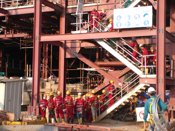 Lắp đặt thiết bị bảo ôn Nhà máy nhiệt điện Nghi Sơn - Xây Dựng Vinaincon - Tổng Công Ty CP Xây Dựng Công Nghiệp Việt Nam